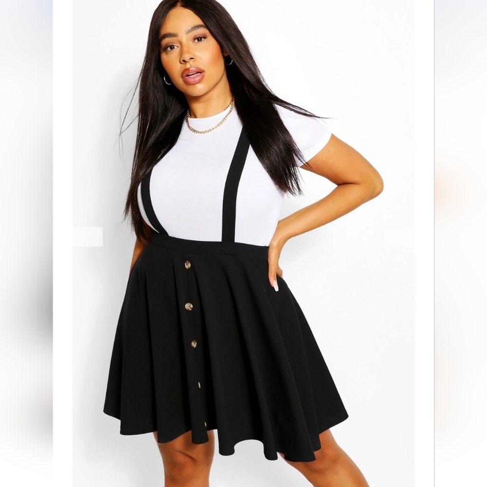 Boohoo NWT Plus Button Pinafore Skirt With‎ Suspenders Black Size 24